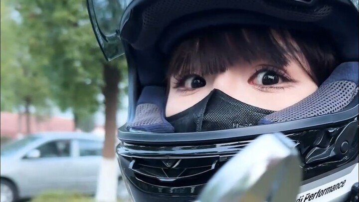 المقعد الخلفي للعمّة ليس مكانًا يمكنك الجلوس فيه متى شئت