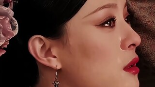 In the end, she became the queen mother above all others, but lost the two most important people aro