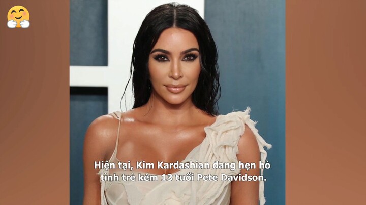 Kim Kardashian bật khóc gọi cho Kanye West vì poster clip nóng với tình cũ #usuk