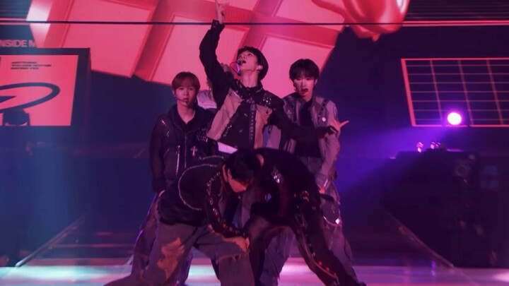 أغنية مسلسل أنمي ياباني حماسي هي في الواقع مونولوج داخلي قبل الاعتراف بالحب؟ | Melt Inside My Pocket