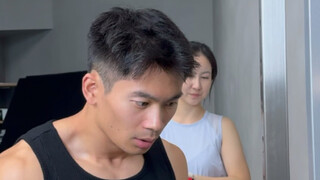 健身男朋友的虚荣心瞬间