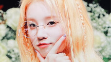 (G)I-DLE 221124 Yuqi Christmas version of "Nxde" offline signing live