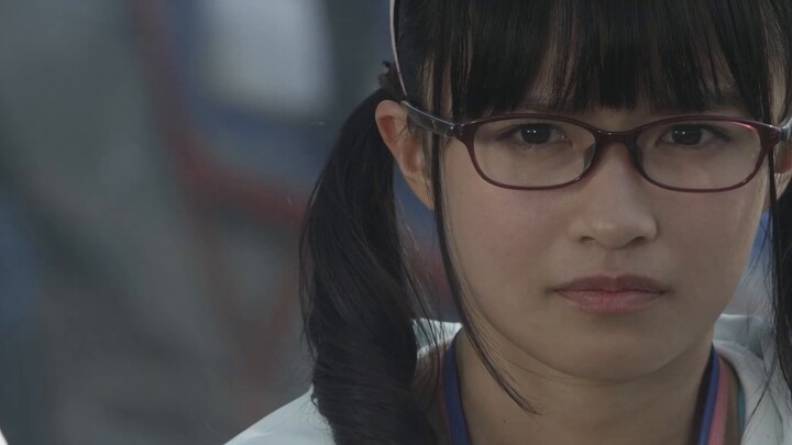 Max Ultraman appears to expose the true identity of the Slan people, but X is manipulated and Max is