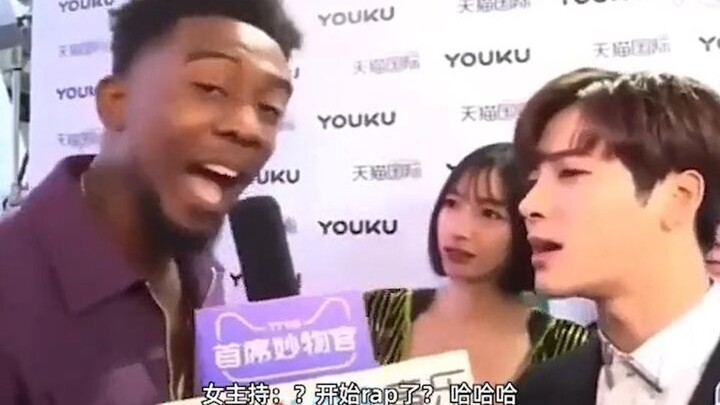 Người dẫn chương trình nữ: ??? Hahaha