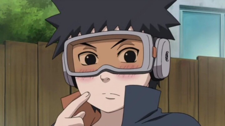 Saltingnya OBITO saat di bawakan sesuatu oleh rin