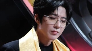 Liu Yuning 20250825 @Eastern Billboard Music Festival รับรางวัล
