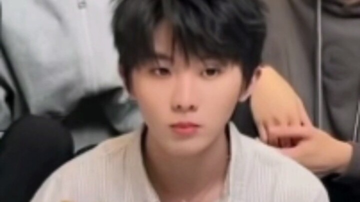 是的他基本上每个都尝了一遍