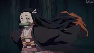 The mini version of Nezuko is so cute! (≧∇≦)ﾉIt turns out that you need to use your feet to deal wit