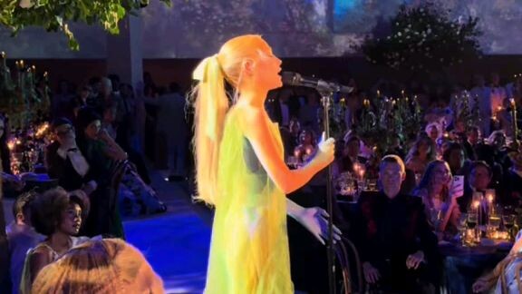 we cant be friend (met gala)