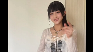 脖子这么会扭 早知道送你去印度了