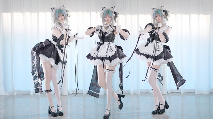 Notice me already! 💢 You idiot!