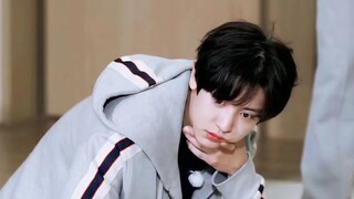 nh最不上镜男爱豆的绝美心动瞬间