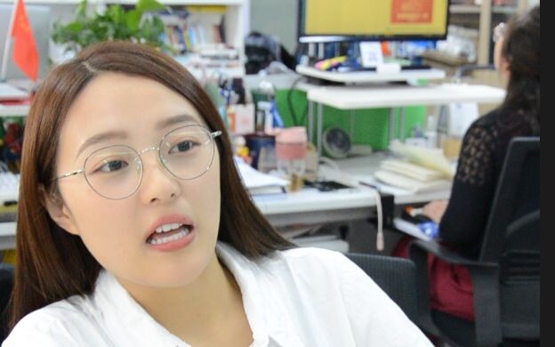 โปรแกรมเมอร์หน้าใหม่ของบริษัทเก่งไม่เบาเลย แต่… ก็ยังเด็กเกินไปอยู่ดี…