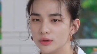 【Stray Kids】Sebuah keluarga yang menjadi semakin kacau setiap tahunnya