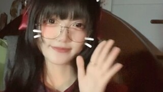 แวบแรก : Landmine Girl. มองอีกที: เดี๋ยวนะ คุณร้องเพลงอะไรอยู่? - -