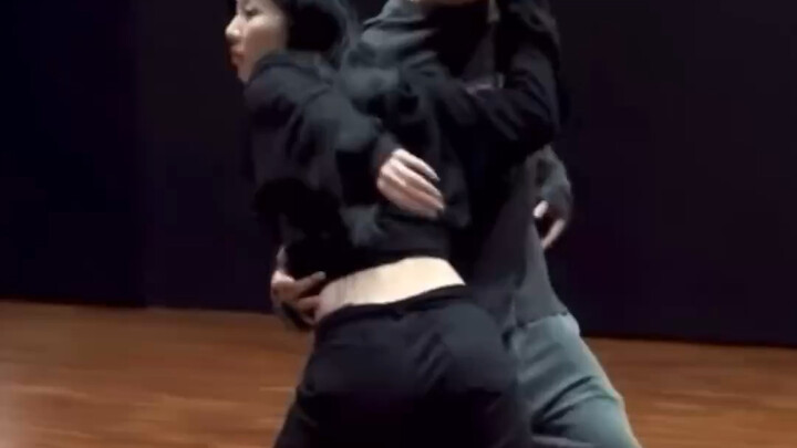 Park Jimin｜Tôi cười to đến nỗi không biết phải để tay vào đâu kk