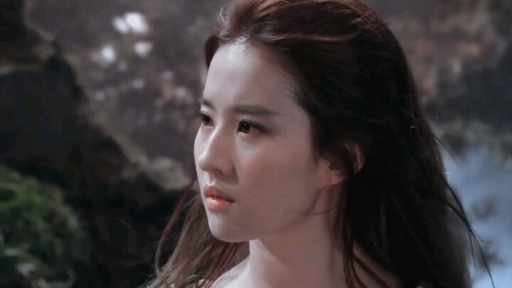 Trời ơi, chỉ một cái quay người thôi mà khiến tôi tin rằng khí chất tiên nữ thực sự có thể lan tỏa đ