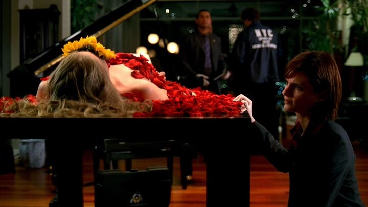 Corpse as Art? Killer Mimics Novel Plot—but Leaves Clues Behind | Castle 01