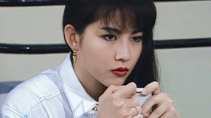 Ở tuổi đôi mươi, “Nương nương” quả thực là một đại mỹ nhân nghiêng nước nghiêng thành!