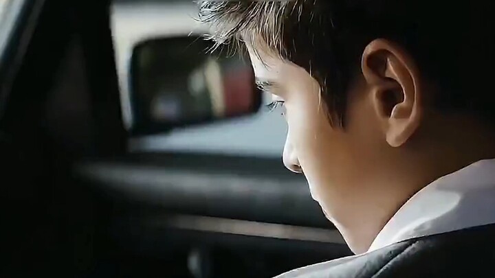 The boy suddenly realized that his homeroom teacher wasn’t a normal human after all!