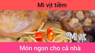 Mì vịt tiềm