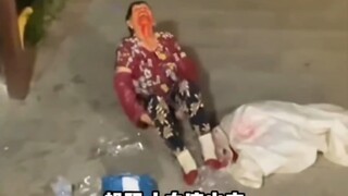 Betapa sakit hatinya sang ibu jika masih hidup dan menyaksikan adegan ini!