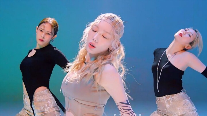 ที่จริงแล้วมีแค่คุณเท่านั้นที่ผมติดหนังศีรษะแล้วดูไม่สวย สาวสวยไม่มีปัญหานี้เลย