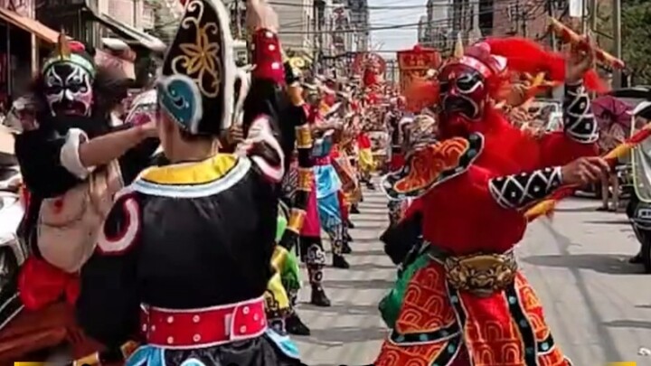 เหตุใดเพลงและการเต้นรำของ Chaoshan Ying จึงมีพื้นหลังเป็นธีมของ Liangshan Heroes จาก "Water Margin" 