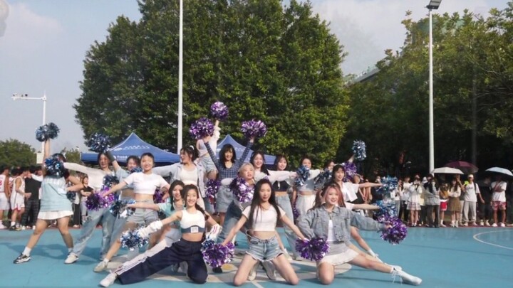 【Tim Pemandu Sorak Musim Panas】Pertunjukan Babak Pertama Final Piala Mahasiswa Baru｜Formasi 21 orang