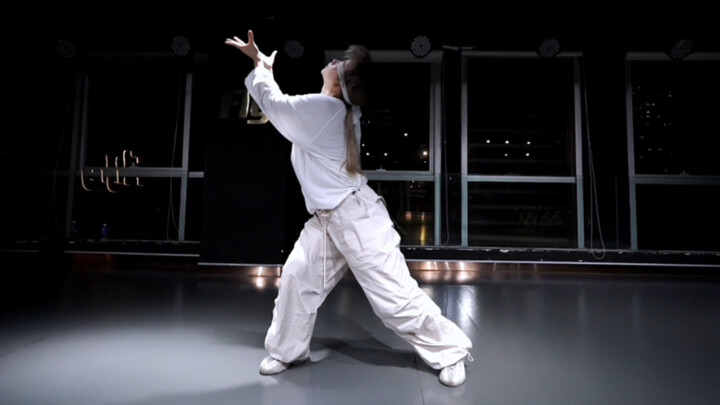 【ท่าเต้น AA】เพลง “ต้าเหมิน” ท่าเต้นสุดซาบซึ้ง—อารมณ์บางอย่างที่มีได้เฉพาะในภาษาจีนเท่านั้น!