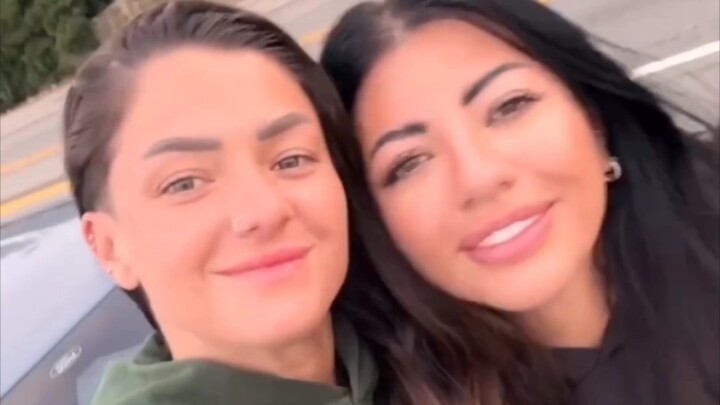 لي｜مفاجأة لصديقتي