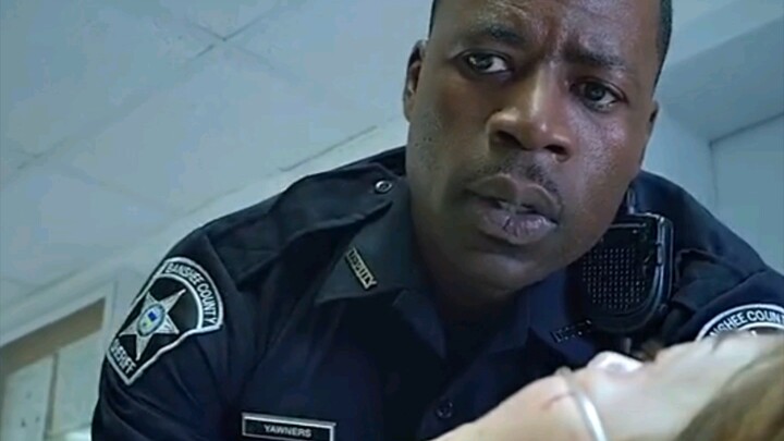 Tên lưu manh đụng phải người không nên đụng.