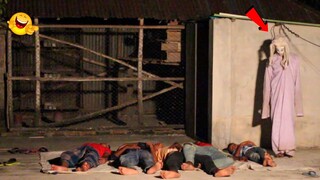 PRANK POCONG ANAK PASANTREN BANGUNIN SHOLAT SUBUH LUCU part 50