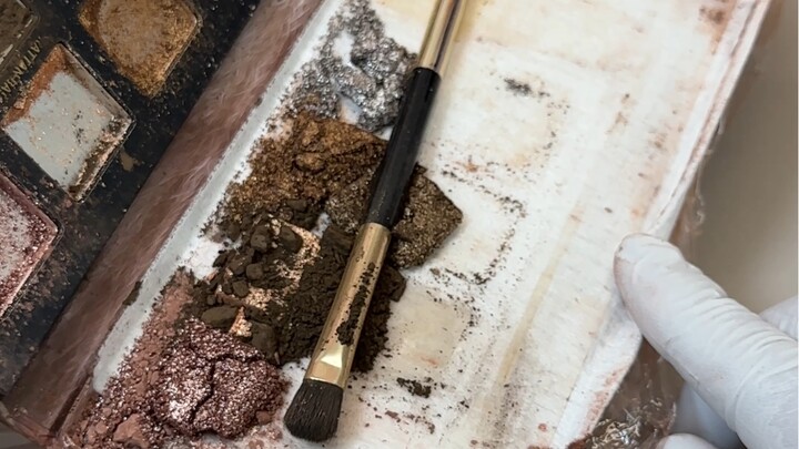 Pasti cara aku bukanya yang salah…