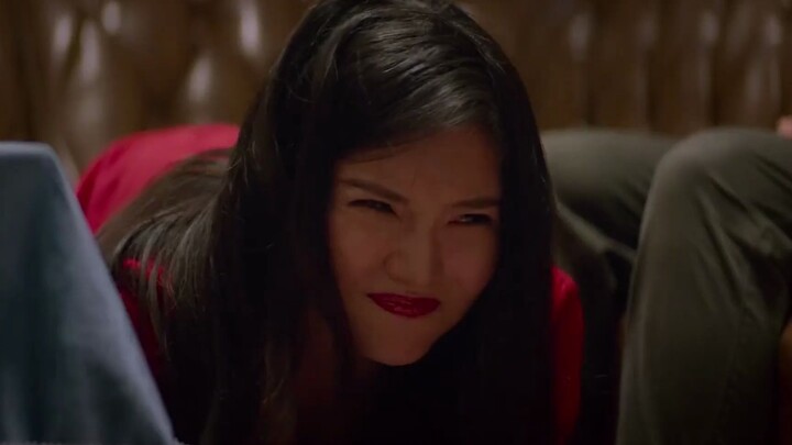 Tỷ phú thành phố Tây Hồng: Đạo diễn đã nhìn thấy ly nước dừa của Từ Đông Đông, nên mới mời cô ấy đón