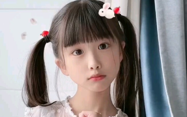 I'm already here Super sweet gesture dance