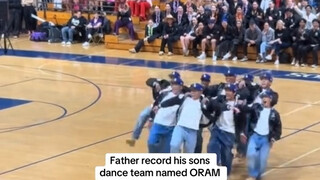 Tarian squabble up yang meraih juara pertama, sangat keren!!