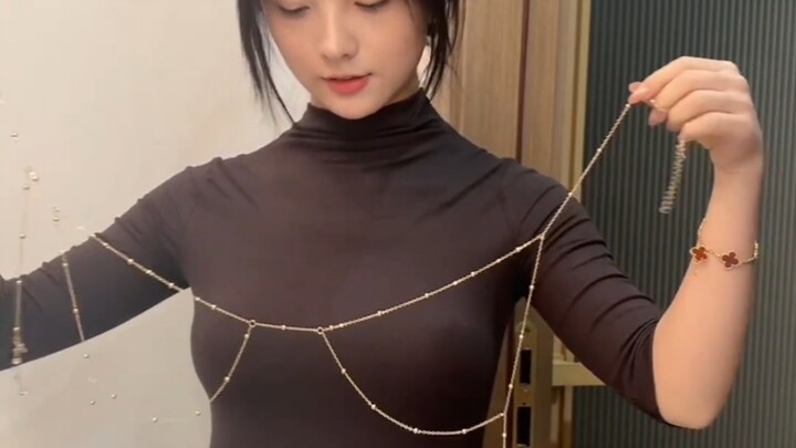 When I was young, I didn’t know how amazing a young wife is~