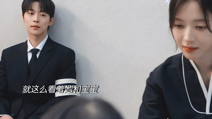 Saat masih muda, kakak yang dulu meninggalkannya tiba-tiba meninggal dunia, meninggalkan seorang bay