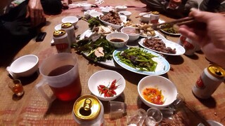Bữa cơm họp mặt gia đình 👪👪