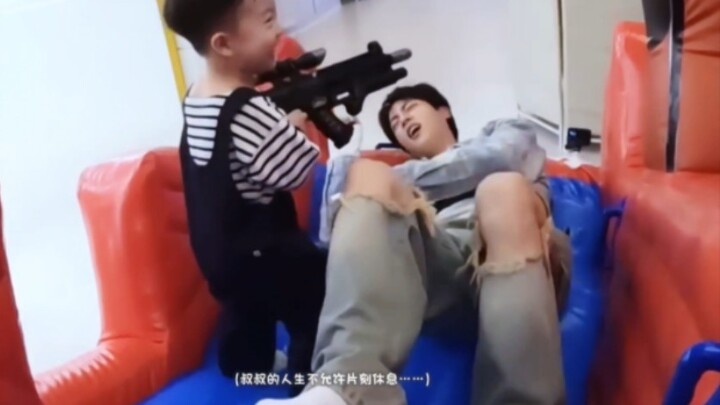 【คิม ซอกจิน】วันเดทกับเจ้าตัวน้อย～ฮ่าๆๆ ช่วยจองจินหน่อย เด็กจะหมดแรงแล้ว