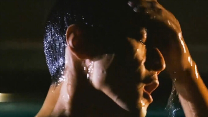 เหล่าแฟนคลับตัวยงที่เชียร์แบบเขินๆ เจอพี่หล่อเท่ระดับสุดยอด แม้บางคนจะออกจากวงการไปแล้ว ก็ยังถล่มซุป