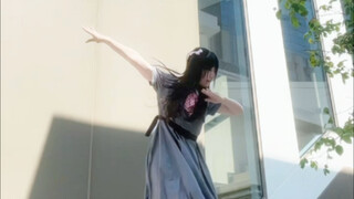 Let’s dance Ultramarine in summer! To our passionate and hot youth!