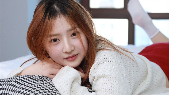 Girlfriend Gangan, campus beauty and part-time model — 4K HD photoshoot available!