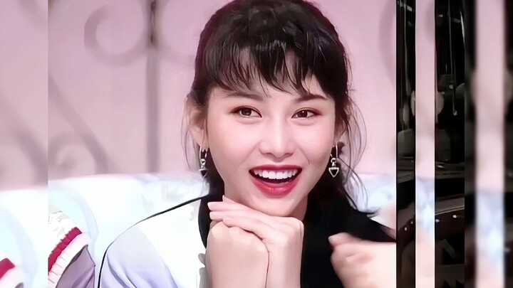 Cười muốn chết, lúc đó tôi sợ hết hồn luôn! Cô ấy vừa từ chối tôi, vừa lại rủ tôi đi chơi