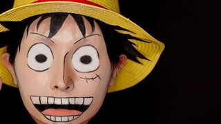 Luffy | An old lady who had never seen "One Piece" turned herself into Luffy to give her nephew a su