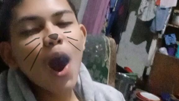 kucing sedih