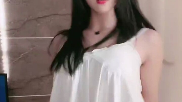 Ngắm hoa trong lúc say
