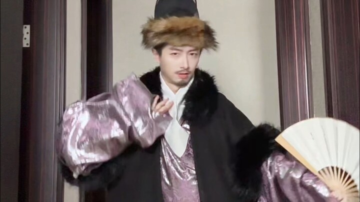 It's 2024, who's still dancing to Mingyue?