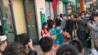 Pameran Kunang-Kunang Guangzhou penuh sesak dengan orang-orang